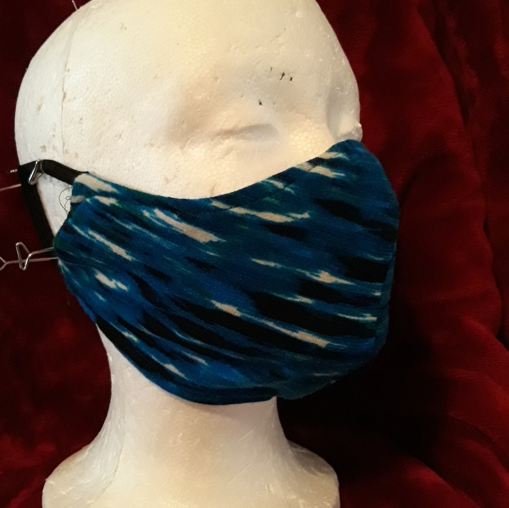 Reversible masks - Picture 2 of 4